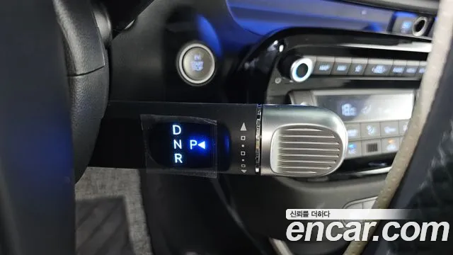 Hyundai Casper Casper Electric Cross — Фото автомобиля 9
