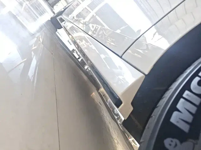 Li Auto MEGA — Фото автомобиля 21