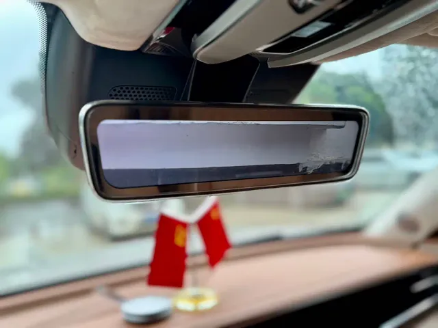 Hongqi H9 — Фото автомобиля 13