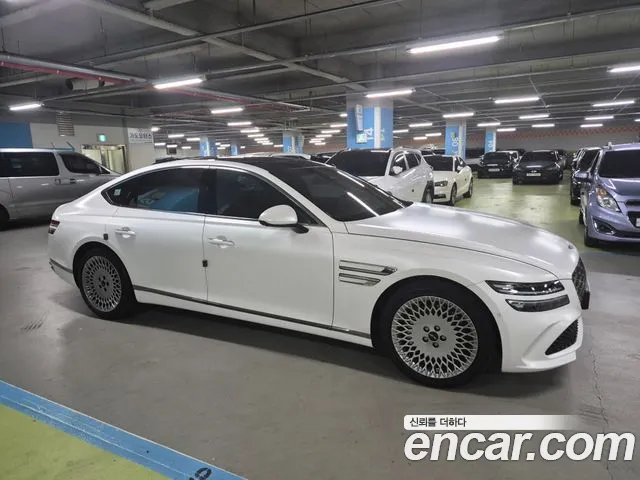 Genesis G80 Бензин 2.5 турбо AWD — Фото автомобиля 3