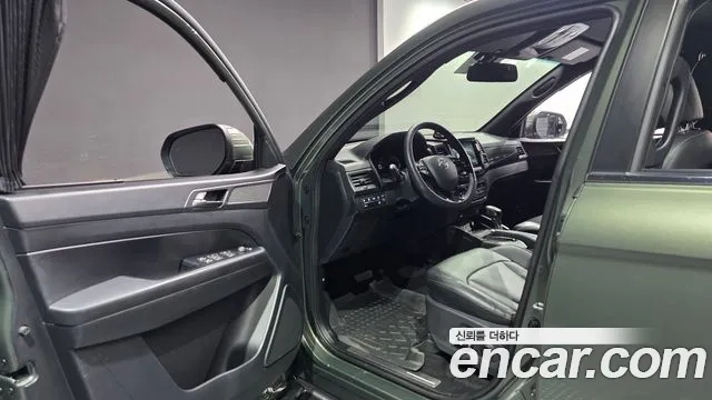 KG_Mobility_Ssangyong Rexton Новый Rexton Sport Khan Дизель 2.2 4WD — Фото автомобиля 10