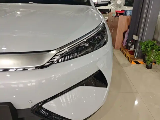 BYD Yuan PLUS — Фото автомобиля 23
