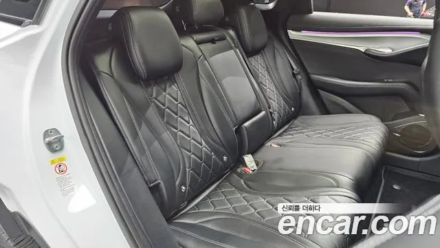 BYD Sealion 7 — Фото автомобиля 17