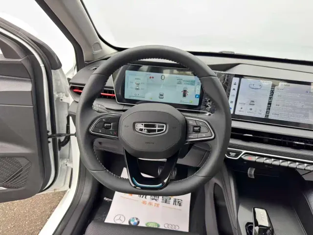Geely Binrui — Фото автомобиля 10