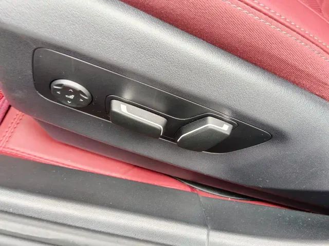 BMW 5 Series — Фото автомобиля 11
