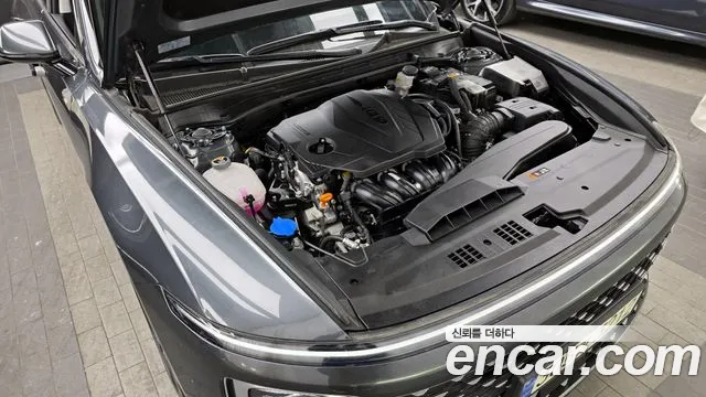 Hyundai Grandeur Grandeur (GN7) 2.5 Бензин 2WD — Фото автомобиля 6