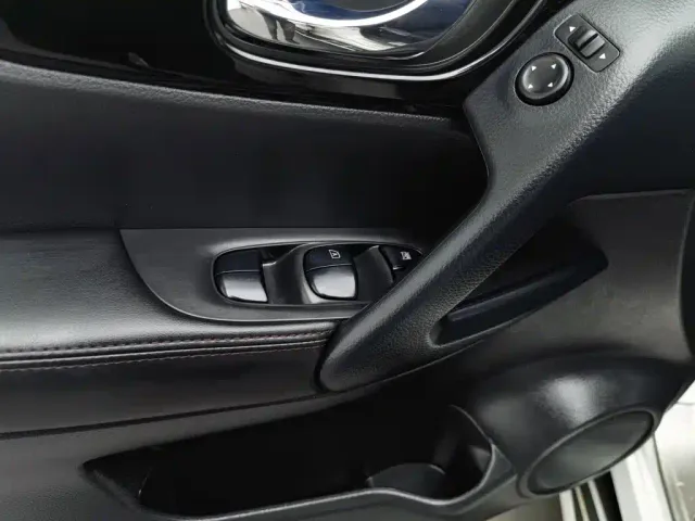 Nissan Qashqai — Фото автомобиля 9