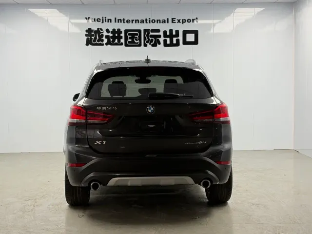 BMW X1 — Фото автомобиля 9