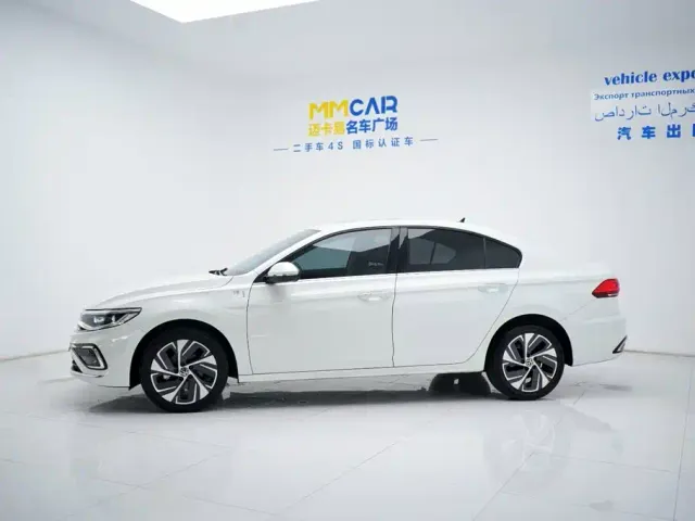 Volkswagen Bora — Фото автомобиля 9