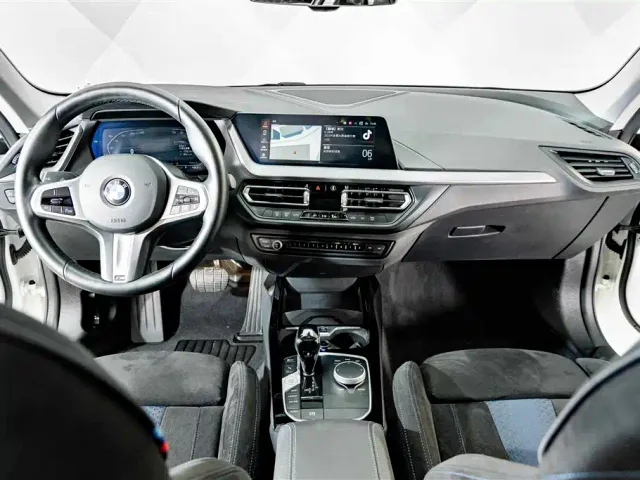 BMW 2 Series — Фото автомобиля 12