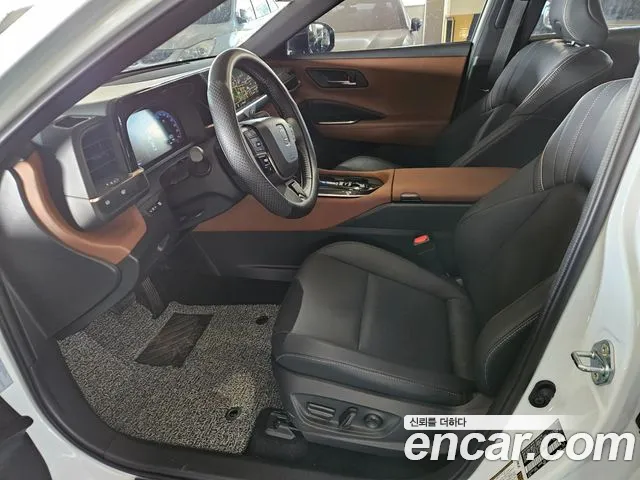 Toyota Crown — Фото автомобиля 5