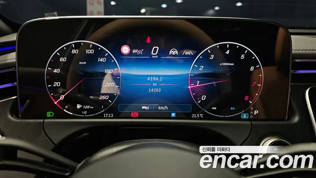Mercedes-Benz E-Class — Фото автомобиля 8