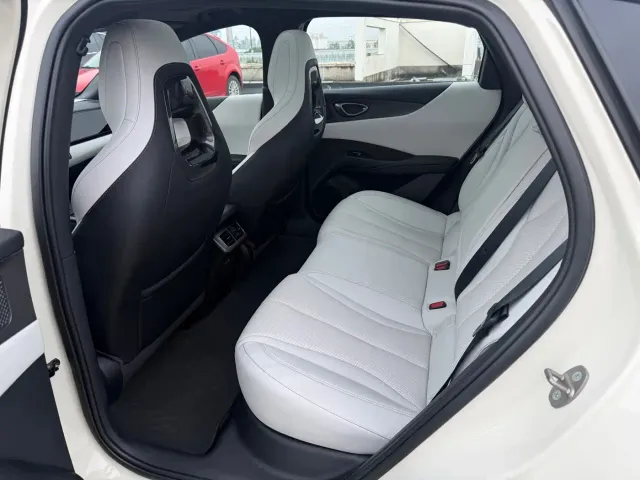 BYD Seal 06 — Фото автомобиля 8