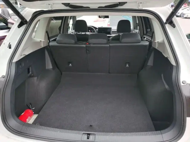 Volkswagen Tiguan L — Фото автомобиля 18