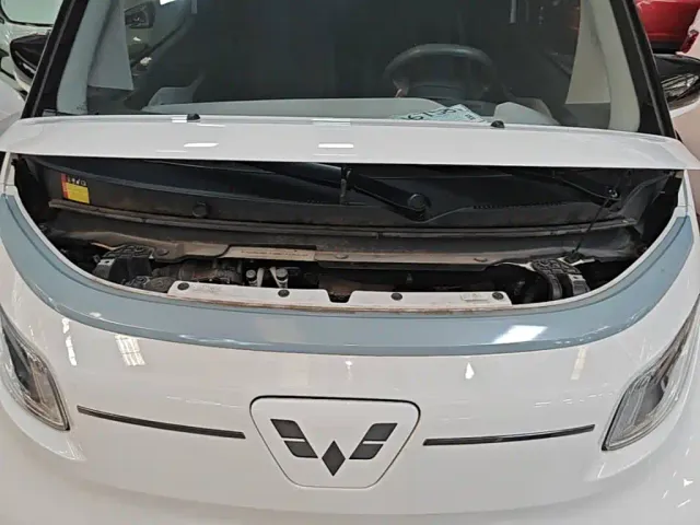 Wuling NanoEV — Фото автомобиля 19