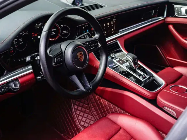 Porsche Panamera — Фото автомобиля 10