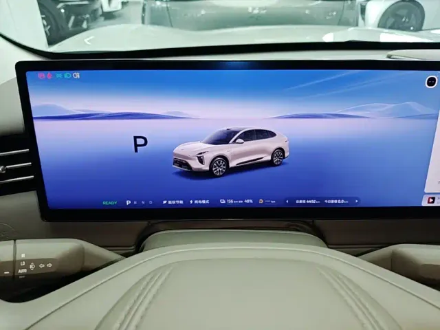 IM Motors LS6 — Фото автомобиля 11