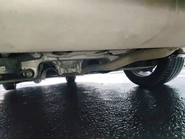 BMW 5 Series — Фото автомобиля 15