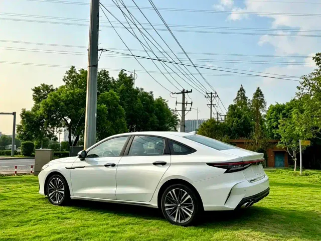 Chery Arrizo 8 — Фото автомобиля 6