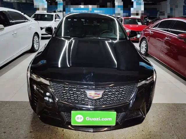 Cadillac CT4 — Фото автомобиля 2