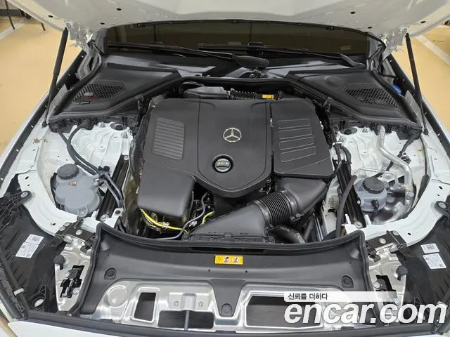 Mercedes-Benz E-Class — Фото автомобиля 6