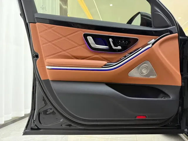 Mercedes-Benz Maybach S-Class — Фото автомобиля 3