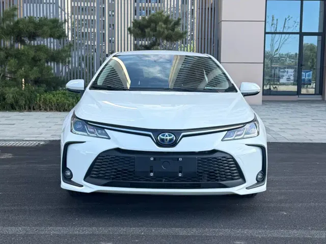 Toyota Corolla — Фото автомобиля 2