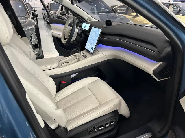 Nio ES7 — Фото автомобиля 9