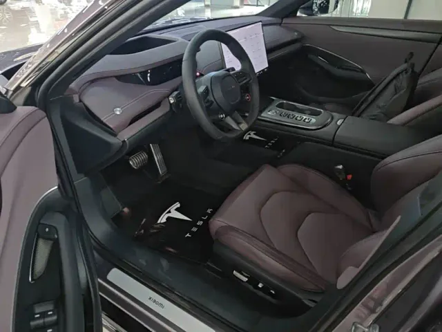 Xiaomi SU7 — Фото автомобиля 14