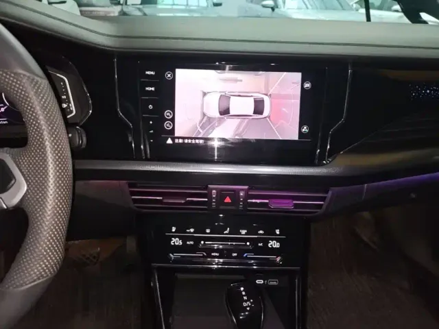 Volkswagen Passat — Фото автомобиля 12