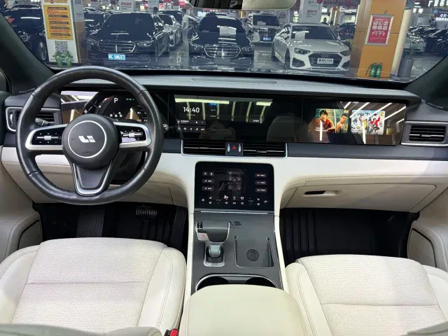 Li Auto ONE — Фото автомобиля 19