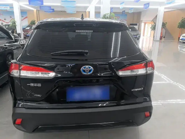 Toyota Corolla Cross — Фото автомобиля 5