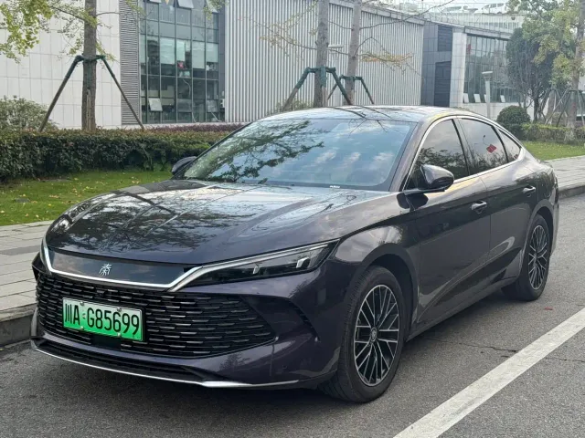 Фотография автомобиля — BYD Qin L