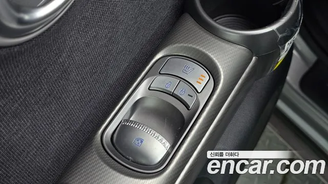 Genesis GV60 — Фото автомобиля 30