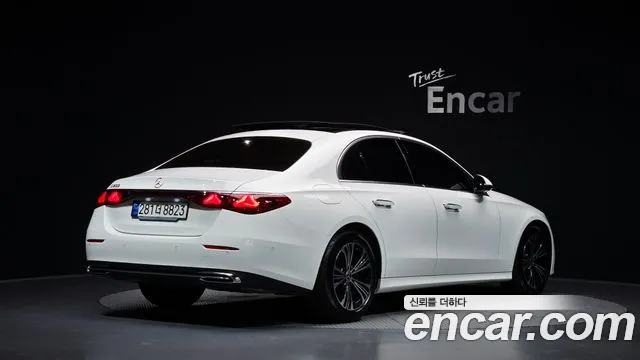 Mercedes-Benz E-Class W214 — Фото автомобиля 2
