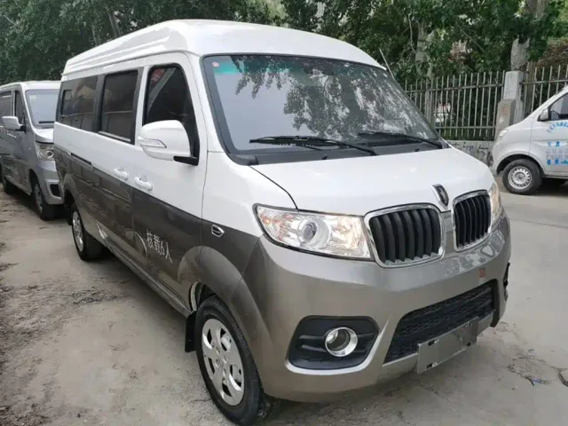 Jinbei New Hiace X30L — Фото автомобиля 3
