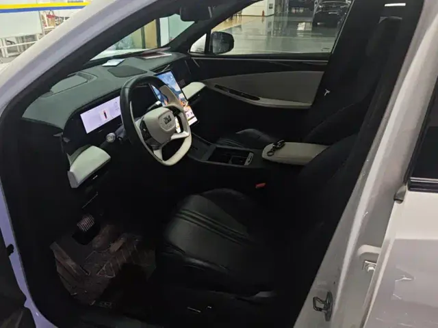 Geely Galaxy L7 — Фото автомобиля 9