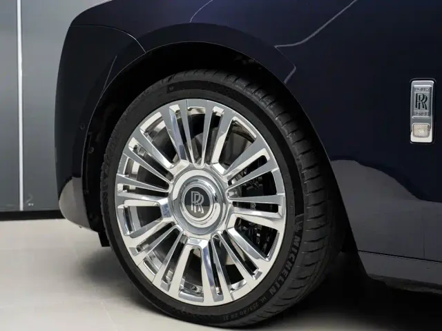 Rolls-Royce Ghost 2021 6.7T Long Wheelbase — Фото автомобиля 8