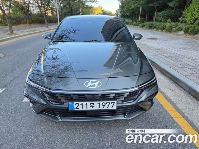 Hyundai Avante CN7 — Фото автомобиля 2