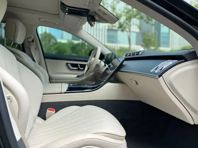 Mercedes-Benz S-Class — Фото автомобиля 9
