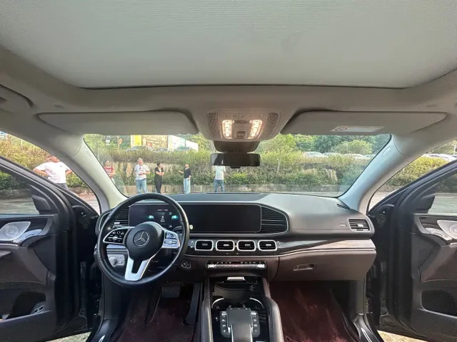 Mercedes-Benz GLE-Class — Фото автомобиля 10