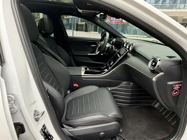 Mercedes-Benz C-Class — Фото автомобиля 3
