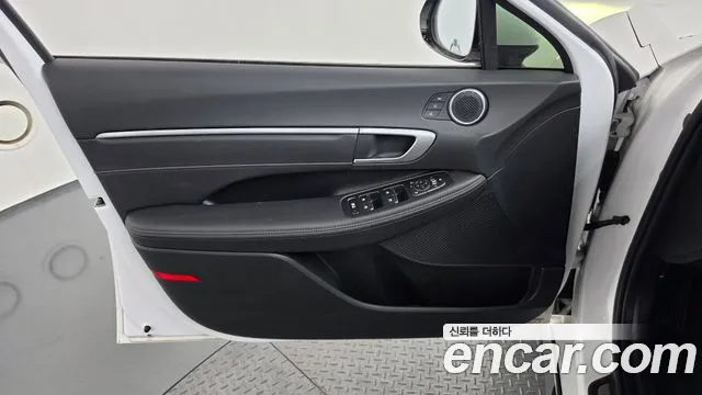 Hyundai Sonata — Фото автомобиля 13