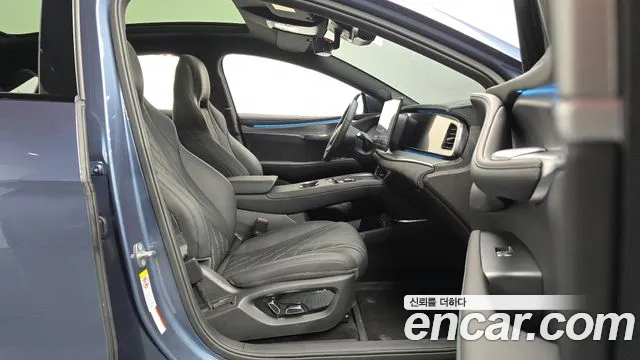 BYD Sealion 7 — Фото автомобиля 25