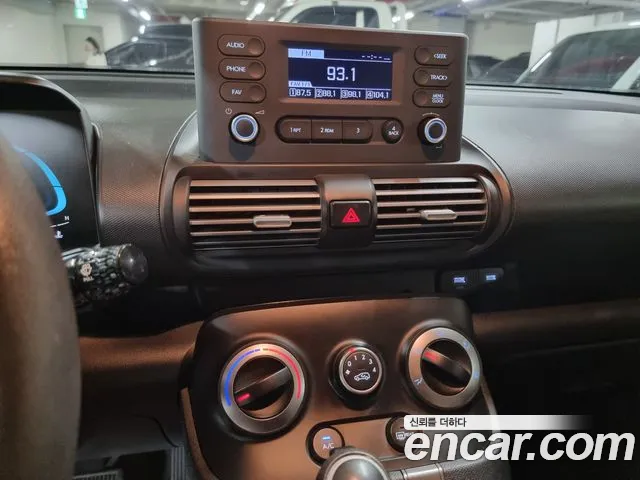 Hyundai Casper — Фото автомобиля 9