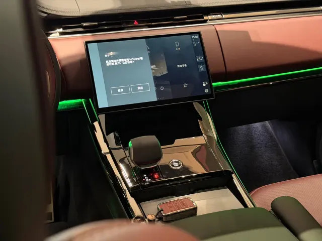 Land Rover Range Rover Sport — Фото автомобиля 19