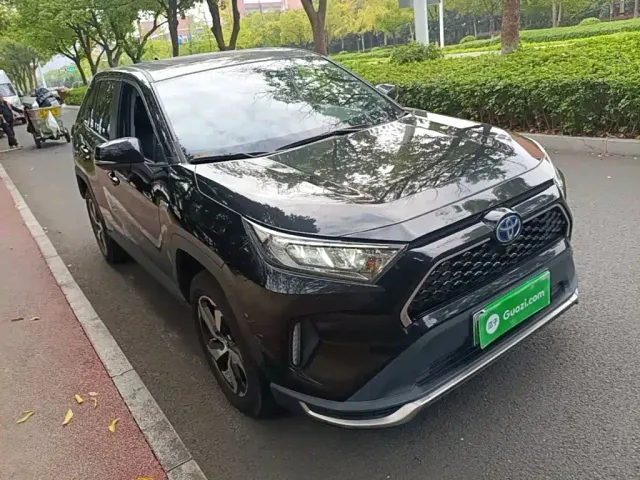 Toyota RAV4 Rongfang Dual Engine E+ — Фото автомобиля 3