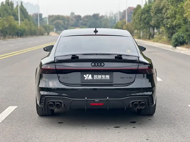 Audi A7 — Фото автомобиля 8