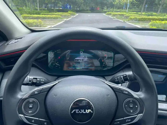 Dongfeng Yixuan MAX — Фото автомобиля 14