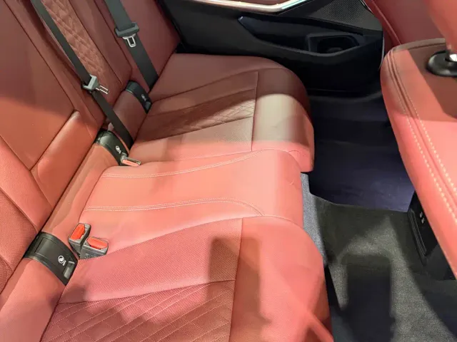 BMW 3 Series — Фото автомобиля 17